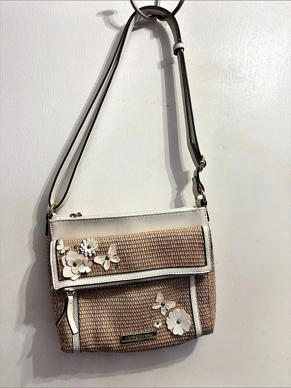 Liz Claiborne Woven Floral Shoulder Bag in Beige & White